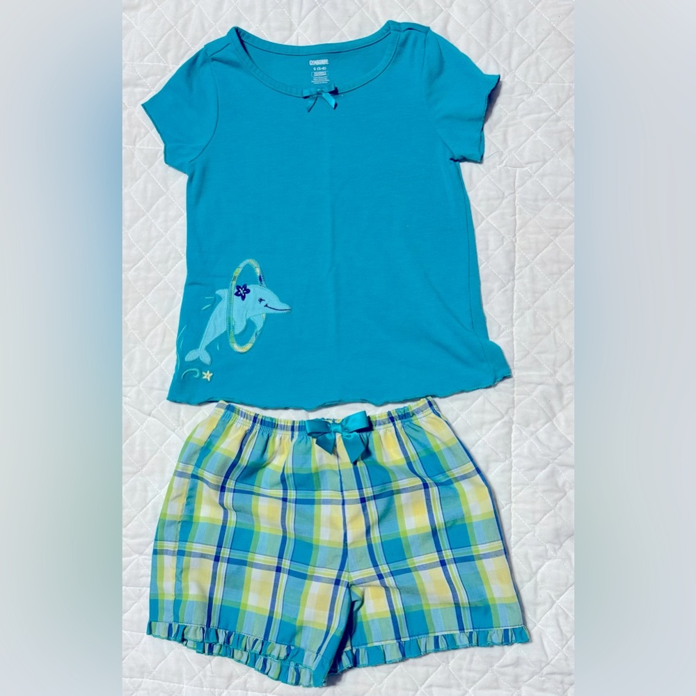Cute Gymboree dolphin 2 piece sleepwear size 5-6